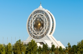 Alem Cultural and Entertainment Center and big wheel in Ashgabat, Turkmenistan- Thiago Trevisan - stock.adobe.com