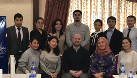 The FEP scholars posing before departing for the US